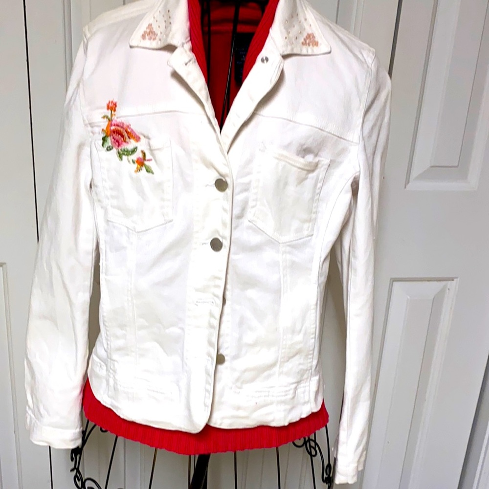 Kikit Jeans White size small Embroidered Sequins jacket